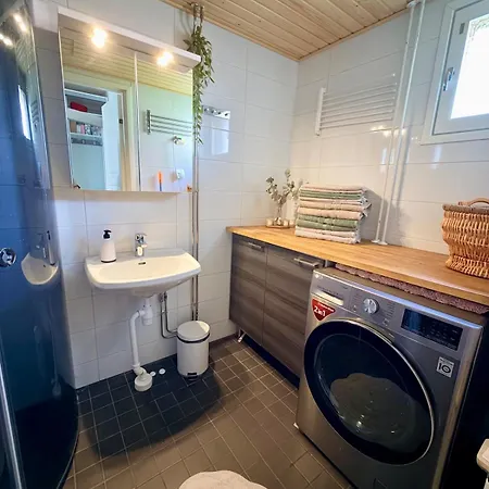 Aurora Terraced House-private Sauna Rovaniemi